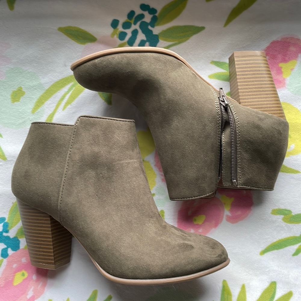 Olive green heels boots from Old Navy size 10